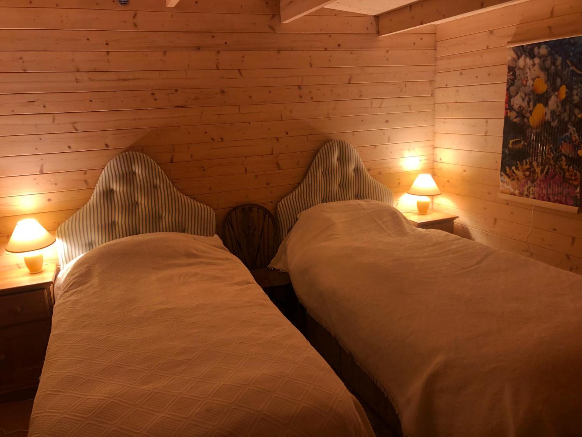 Cosy Garden Log Cabin 솔즈베리 외부 사진