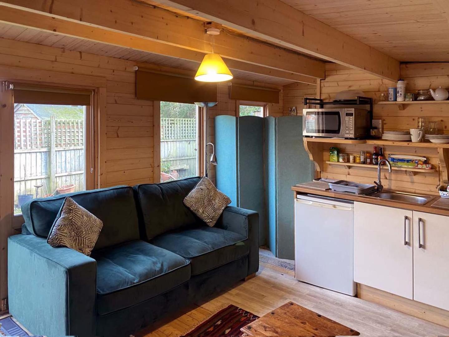 Cosy Garden Log Cabin 솔즈베리 외부 사진